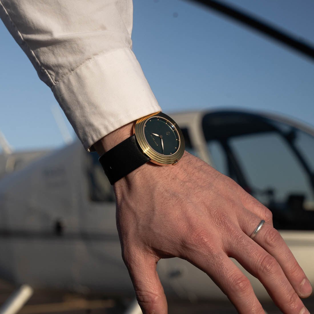 NOVE Streamliner A006-01 - Nove