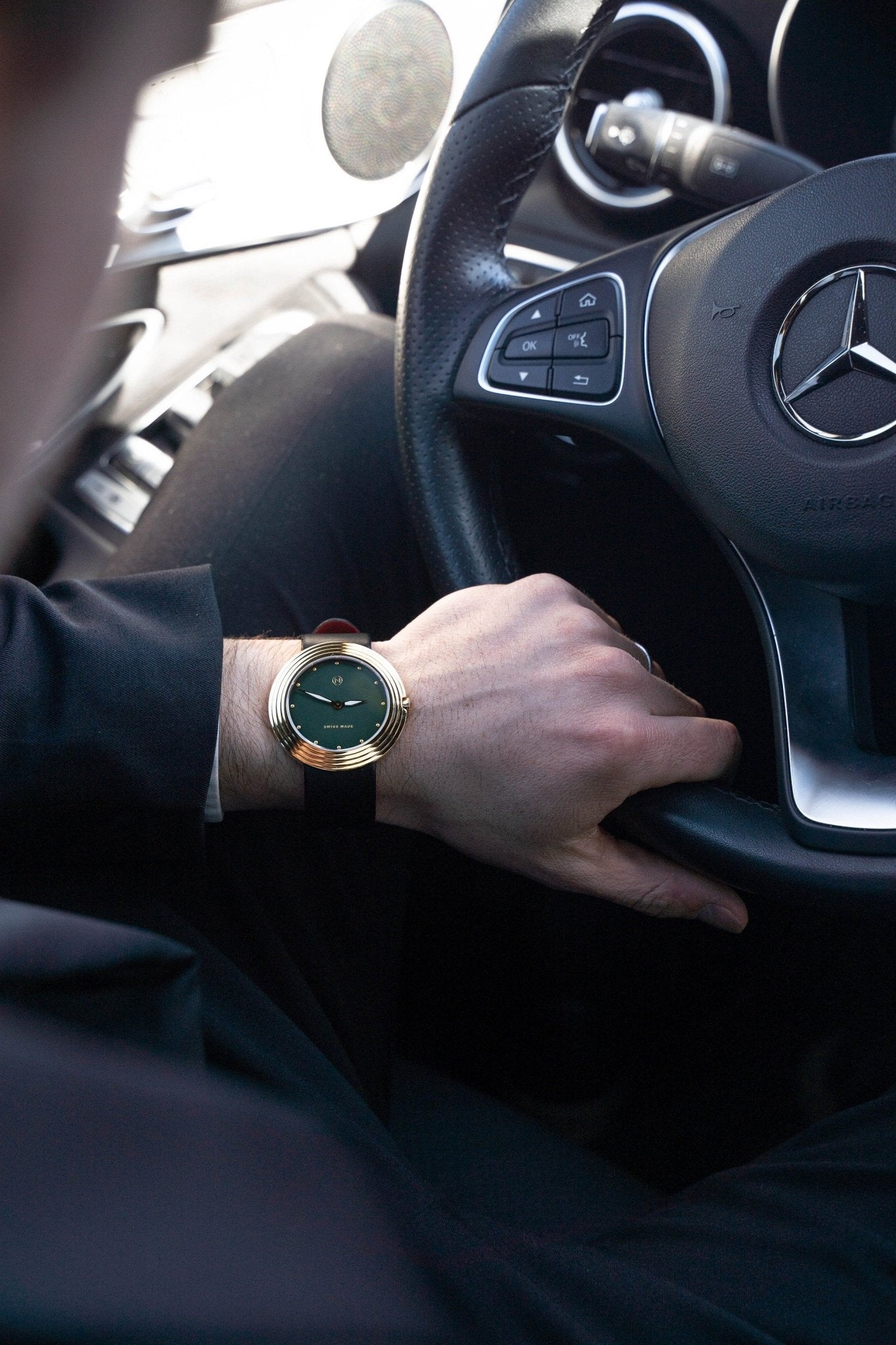 NOVE Streamliner A006-01 - Nove
